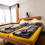 Haus Butterfly, * Saas-Fee