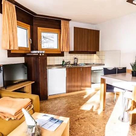 Haus Butterfly, * Saas Fee